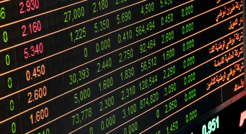 Autopilot in a Storm: The Hidden Fragility of Robo-Advisor Algorithms When Markets Shift