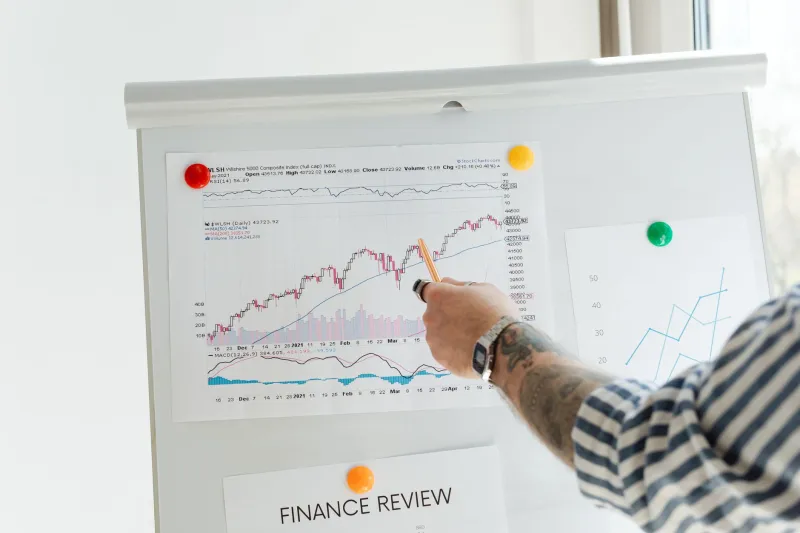 Last Year's Star Fund Is Tomorrow's Cautionary Tale: The Mean Reversion Trap Every Investor Must Understand