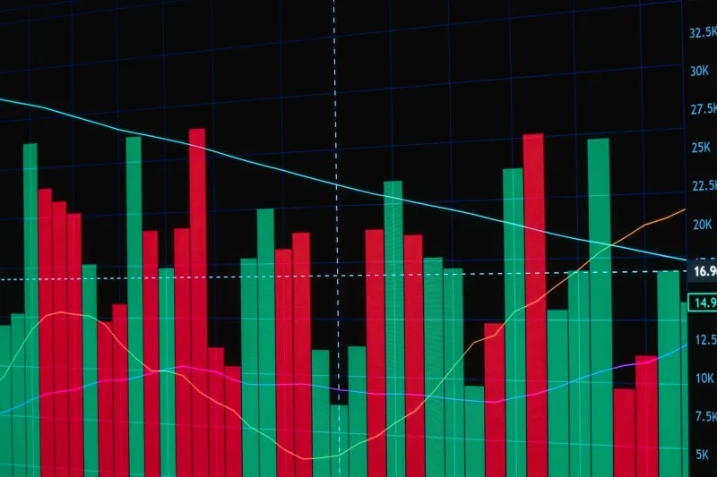 One Brilliant Quarter, Twelve Brutal Months: The Statistical Case Against Chasing Fund Momentum